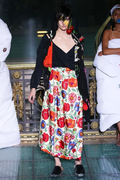 Look 29